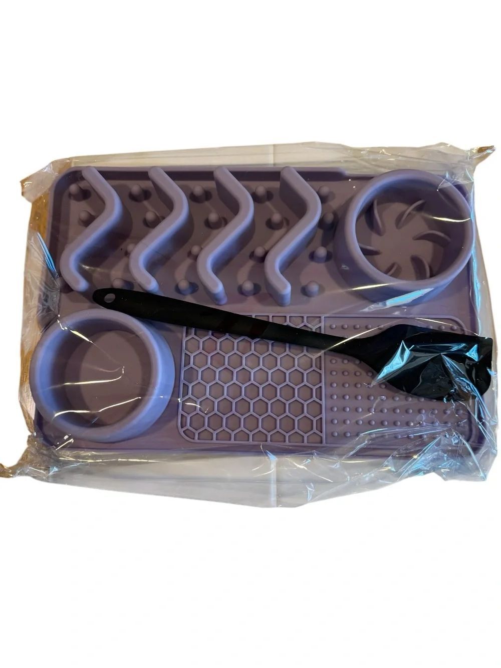 PETRIXX Slow Feed Dog Lick Mat w/ Bowl & Spatula Anxiety Relief Purple NWT